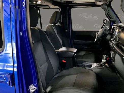 Used 2019 Jeep Wrangler Unlimited Sport S AWD/4WD image 15