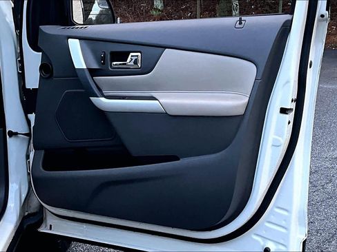 Used 2012 Ford Edge SE w/ Cargo Accessory Pkg image 21