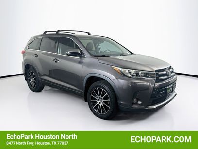 Used 2018 Toyota Highlander SE