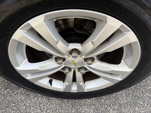 Used 2017 Chevrolet Equinox LS FWD image 7
