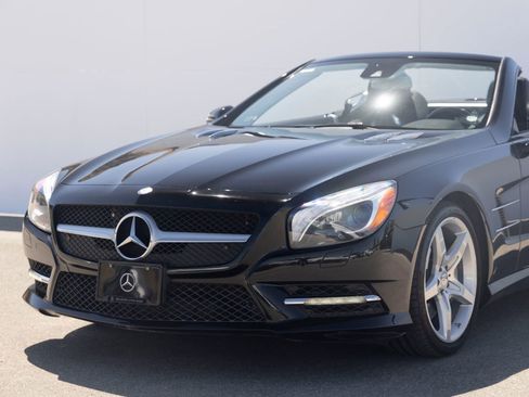 Used 2014 Mercedes-Benz SL 550 image 7
