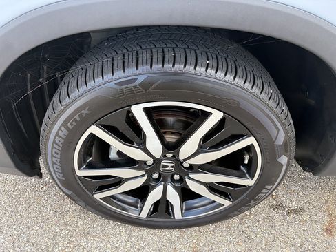 Used 2022 Honda Pilot Elite image 9