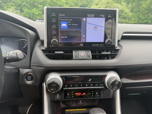 Used 2019 Toyota RAV4 Limited w/ Advanced Technology Package AWD/4WD image 12