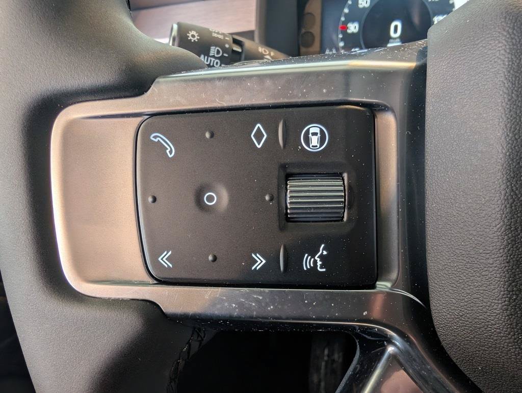 New 2026 Land Rover Discovery Limited Edition AWD/4WD image 17