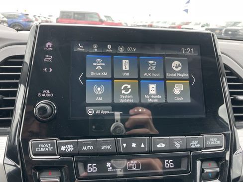 Used 2024 Honda Odyssey EX-L image 17