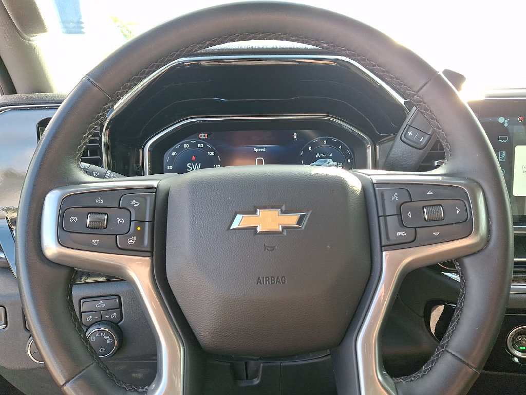 Used 2024 Chevrolet Silverado 1500 LT AWD/4WD image 17