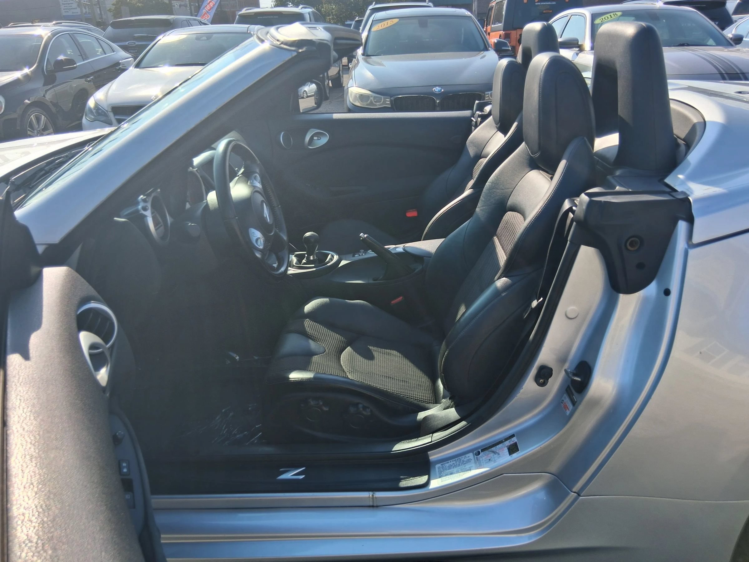 Used 2010 Nissan 370Z Touring w/ Sport Pkg RWD image 12