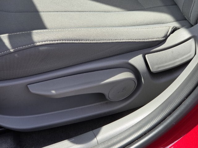 Used 2025 Hyundai Elantra SEL FWD image 19