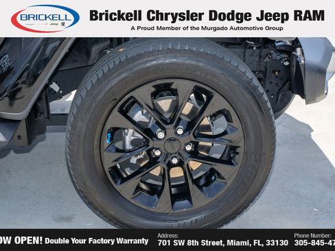 Used 2023 Jeep Wrangler Unlimited Sahara w/ Cold Weather Group AWD/4WD image 40
