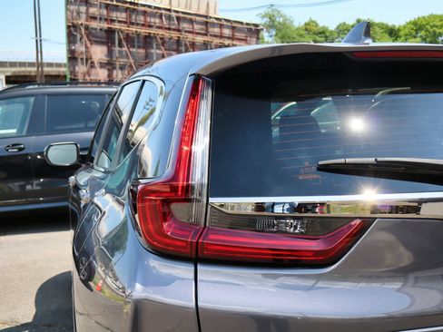 Used 2022 Honda CR-V EX-L image 16