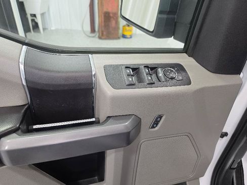 Used 2019 Ford F150 XLT w/ Equipment Group 301A Mid RWD image 14