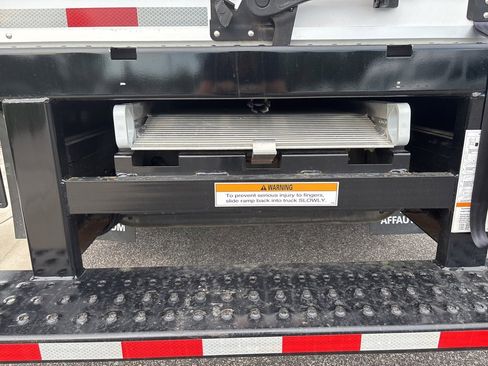 Used 2022 Ford E-350 and Econoline 350 Super Duty w/ Power Windows & Locks Group image 14