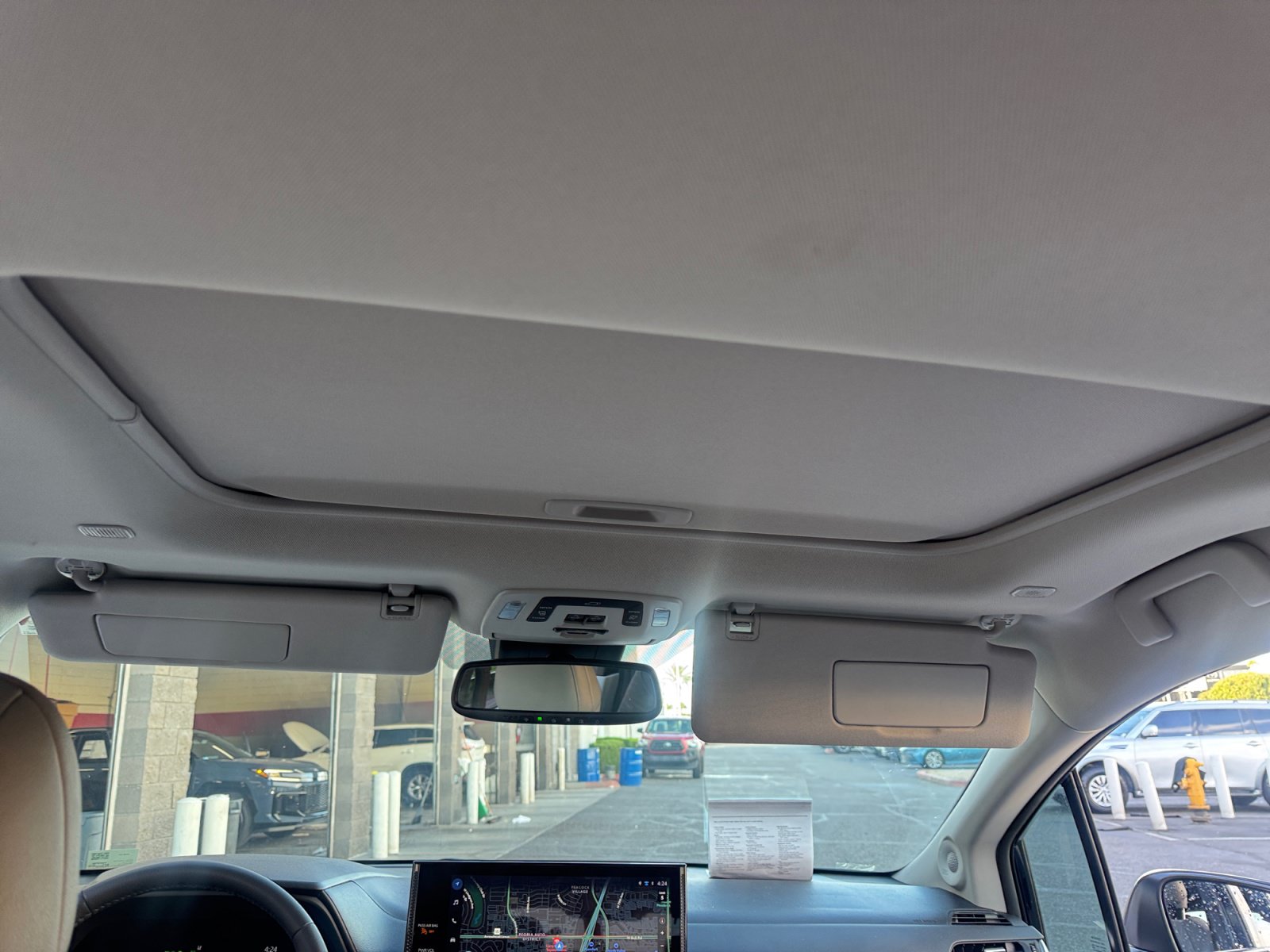 Certified 2026 Toyota Sienna XLE FWD image 32
