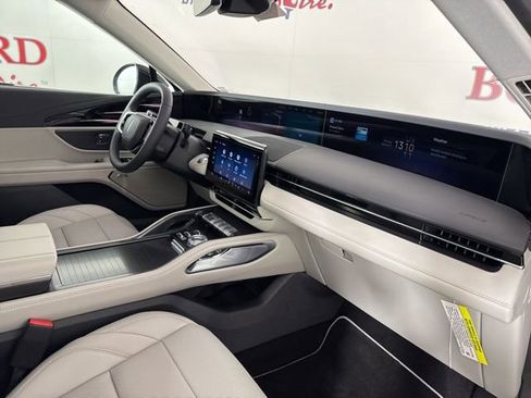 New 2026 Lincoln Nautilus Premier w/ Equipment Group 102A image 20