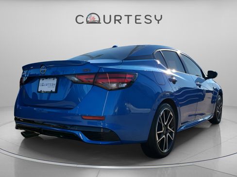 Certified 2025 Nissan Sentra SR image 5