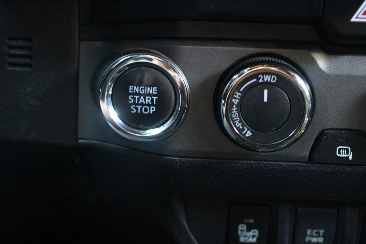 Used 2019 Toyota Tacoma TRD Off-Road AWD/4WD image 35