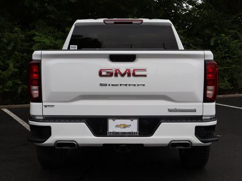 Used 2024 GMC Sierra 1500 Elevation w/ X31 Off-Road Package AWD/4WD image 7