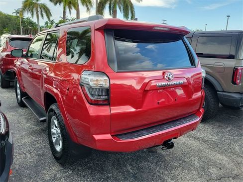 Used 2024 Toyota 4Runner SR5 Premium image 4