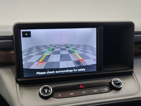 Used 2022 Ford Maverick Lariat image 3