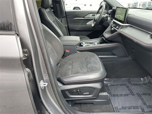 Used 2025 Ford Explorer ST w/ Sun And Sound Package image 31