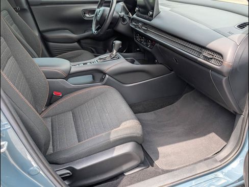 Certified 2025 Honda HR-V Sport image 18