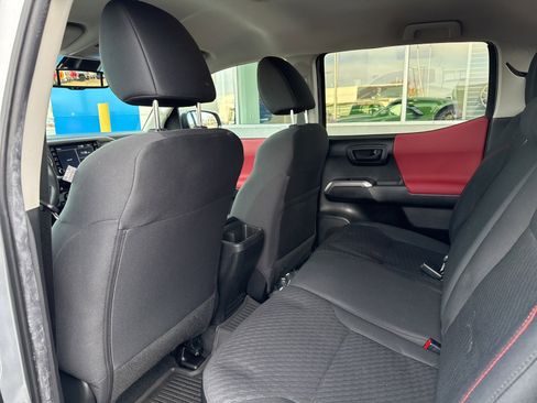 Used 2022 Toyota Tacoma 4x4 Double Cab image 15