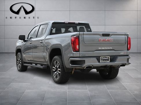 Used 2021 GMC Sierra 1500 AT4 w/ AT4 Preferred Package AWD/4WD image 5