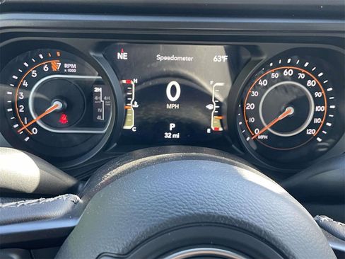 New 2025 Jeep Gladiator Rubicon image 13