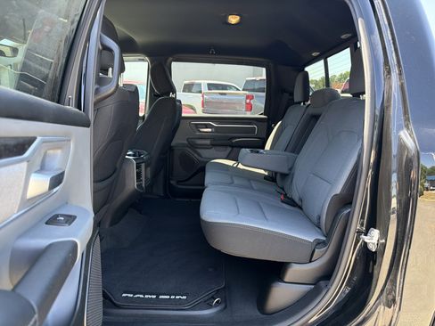 Used 2021 RAM 1500 Big Horn RWD image 28