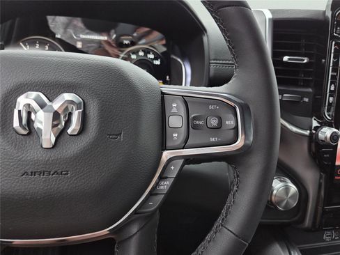 New 2026 RAM 1500 Laramie AWD/4WD image 29