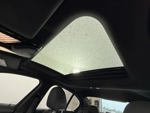 Used 2019 BMW 330i Sedan w/ Convenience Package RWD image 14