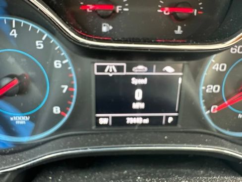Used 2018 Chevrolet Cruze LT w/ Convenience Package FWD image 9