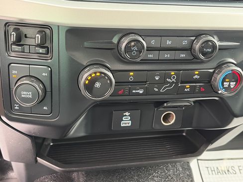 Used 2024 Ford F250 XLT w/ XLT Premium Package AWD/4WD image 14