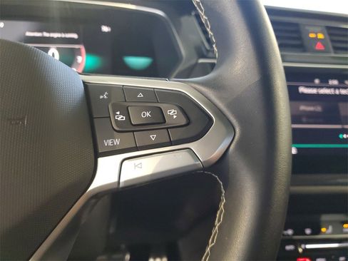 Used 2023 Volkswagen Tiguan SE R-Line image 22