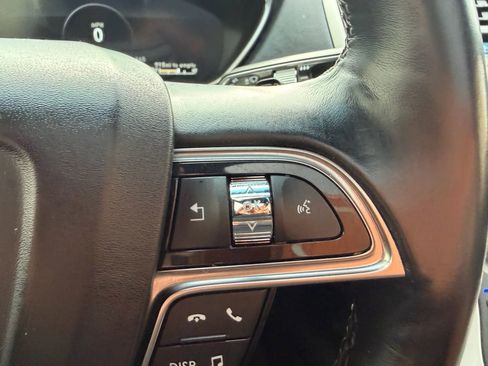 Used 2019 Lincoln Nautilus Reserve image 15