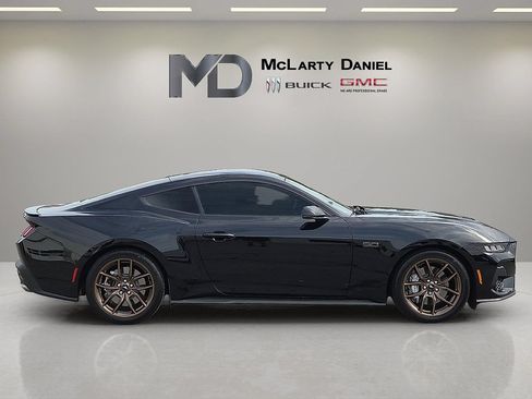 Used 2025 Ford Mustang GT Premium RWD image 15