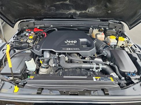 Used 2022 Jeep Wrangler Unlimited Rubicon image 33