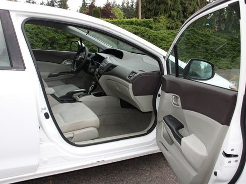 Used 2012 Honda Civic LX image 13