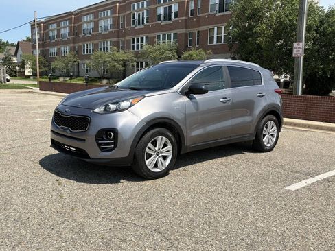 Used 2018 Kia Sportage LX w/ LX Popular Package AWD/4WD image 3