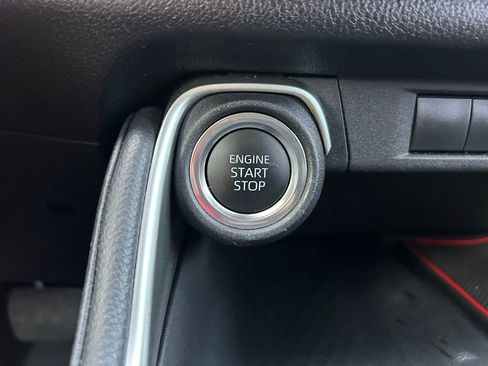 Certified 2025 Toyota Grand Highlander FWD image 32
