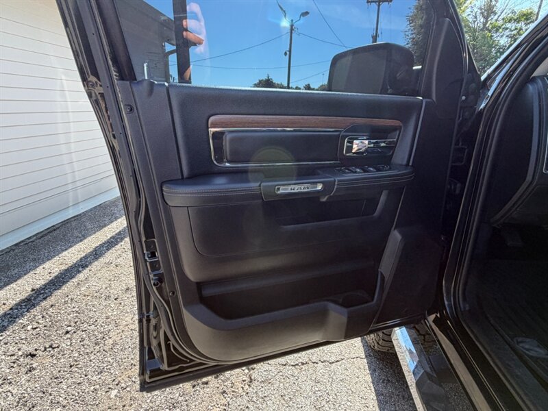 Used 2015 RAM 1500 Laramie w/ Convenience Group AWD/4WD image 19