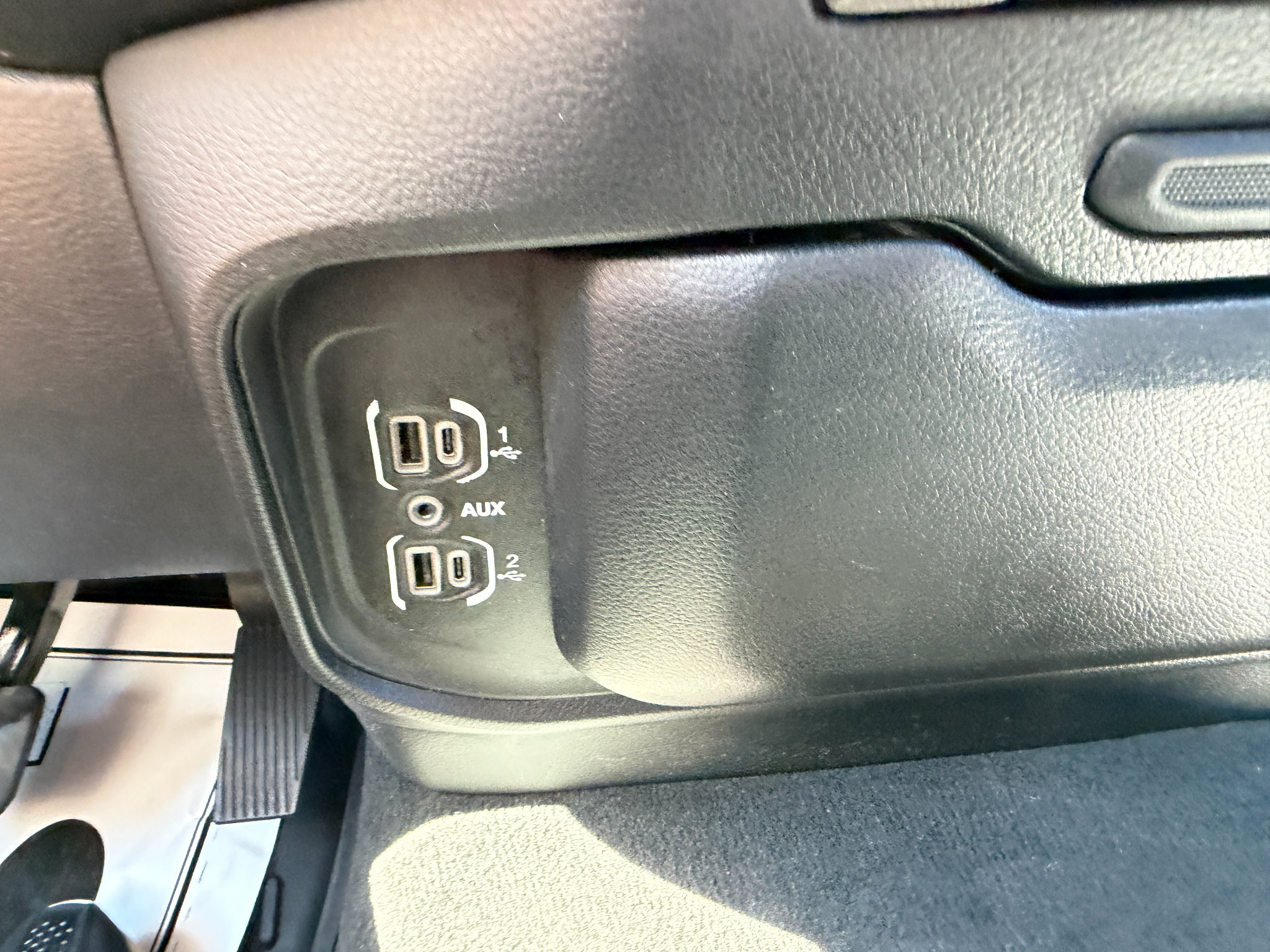 Used 2020 RAM 1500 Big Horn AWD/4WD image 39