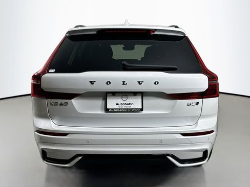 New 2026 Volvo XC60 B5 Core AWD/4WD image 7
