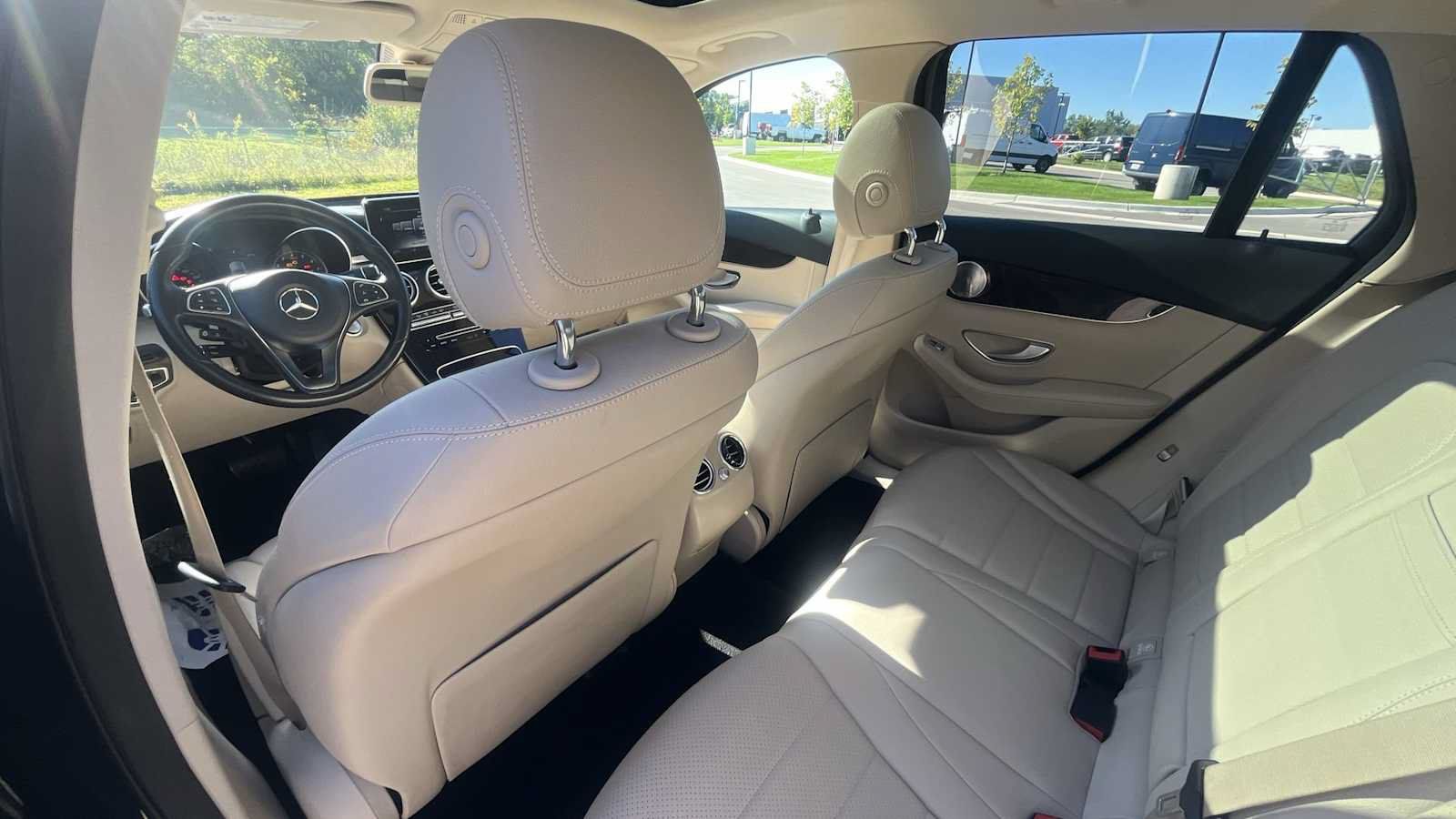 Used 2018 Mercedes-Benz GLC 350e 4MATIC image 13