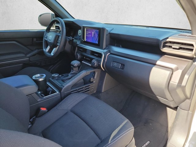 Used 2025 Toyota 4Runner SR5 AWD/4WD image 26