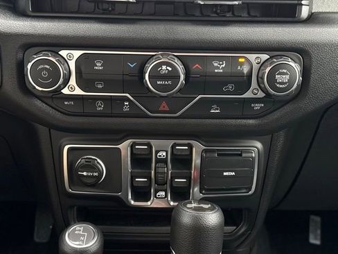 New 2026 Jeep Wrangler Sport S image 29