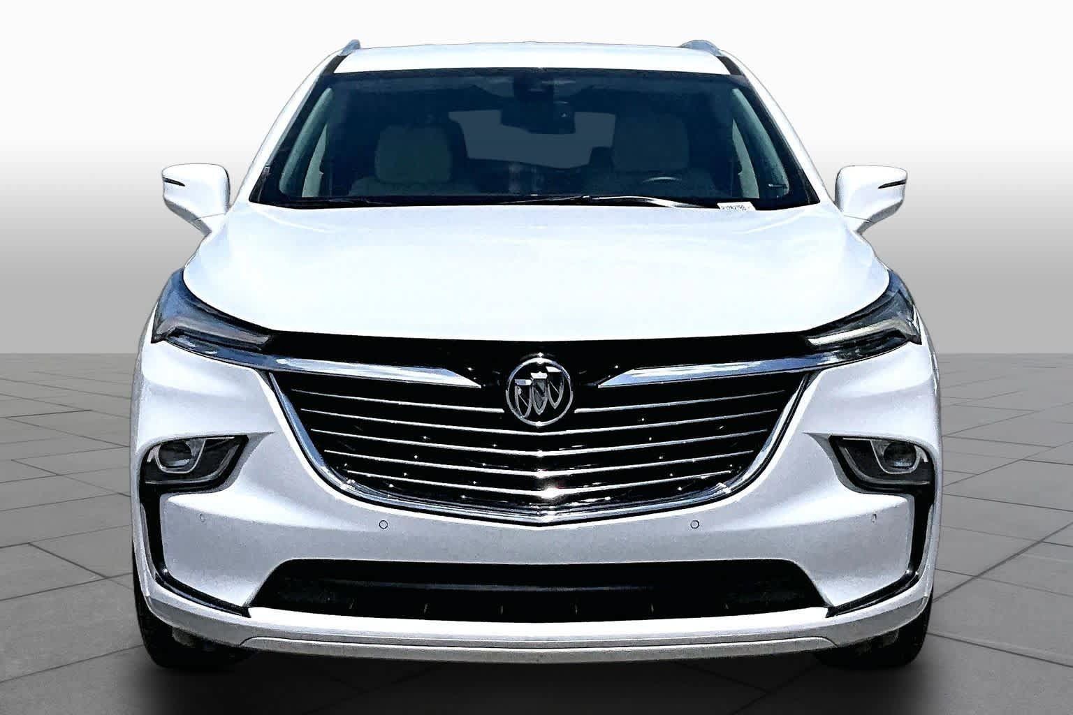 Used 2023 Buick Enclave Essence FWD image 7