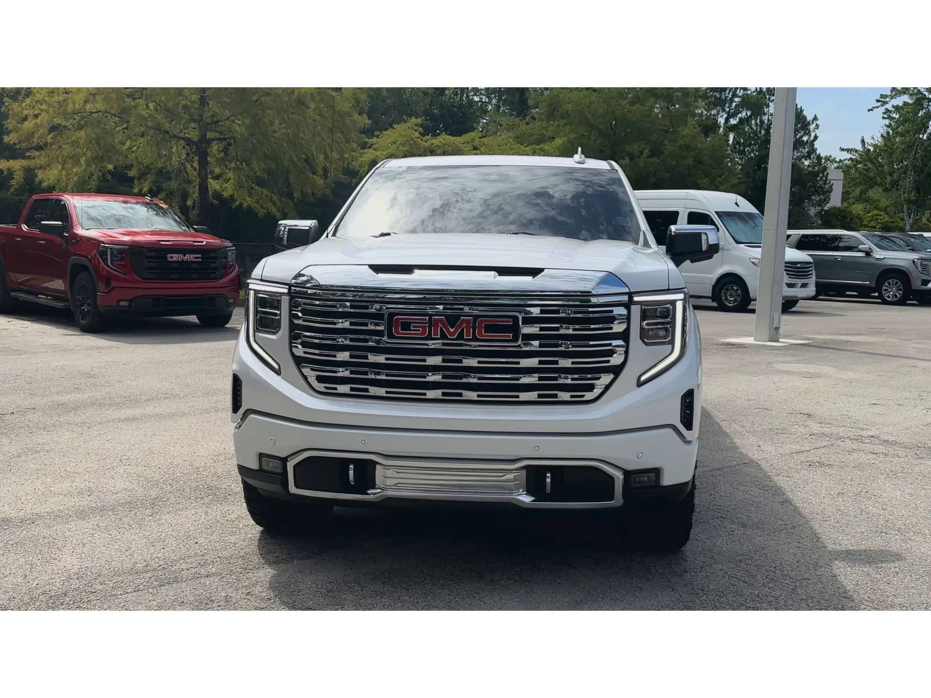 Certified 2024 GMC Sierra 1500 Denali w/ Denali Reserve Package AWD/4WD image 3