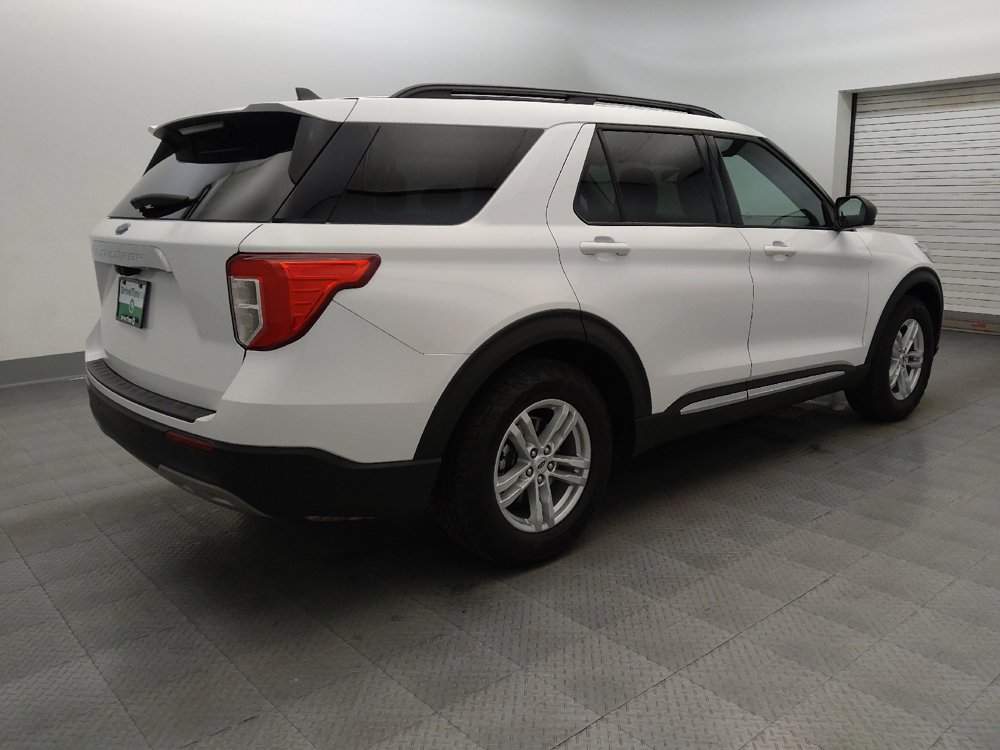 Used 2021 Ford Explorer XLT w/ Equipment Group 202A RWD image 10