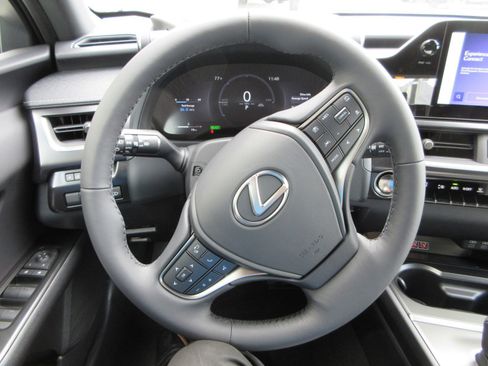 New 2026 Lexus UX 300h AWD image 31